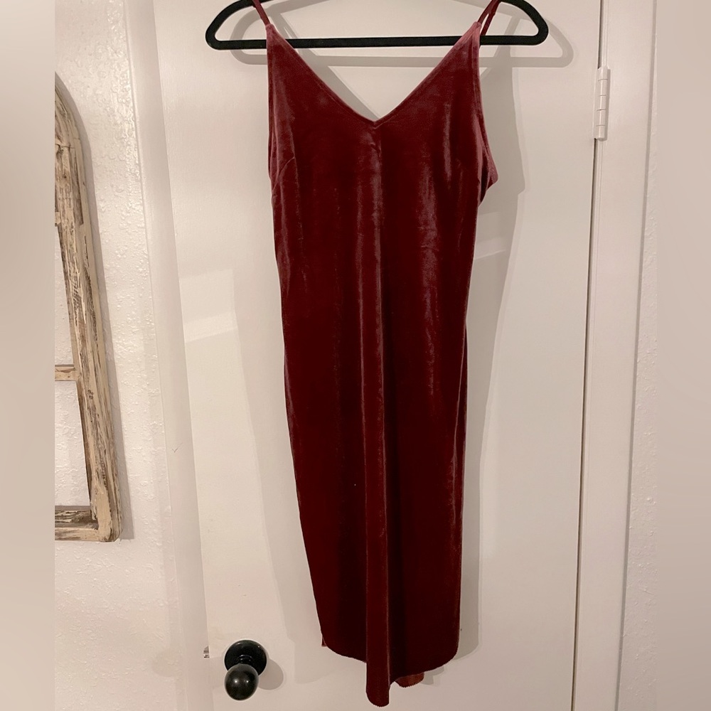 Never worn! Perfect for the holidays!